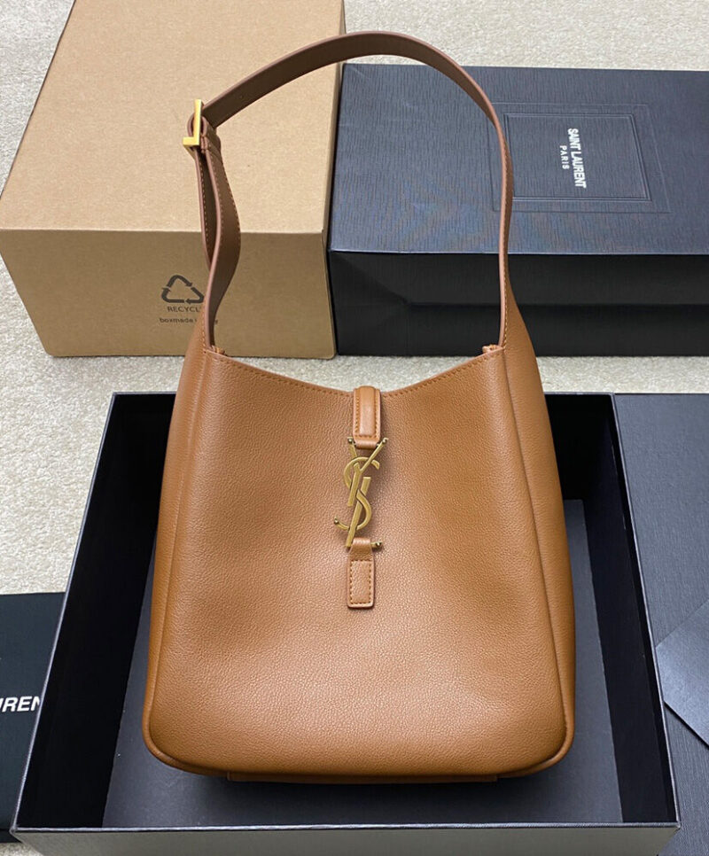 Saint Laurent Le 5 A 7 Supple Small In Grained Leather